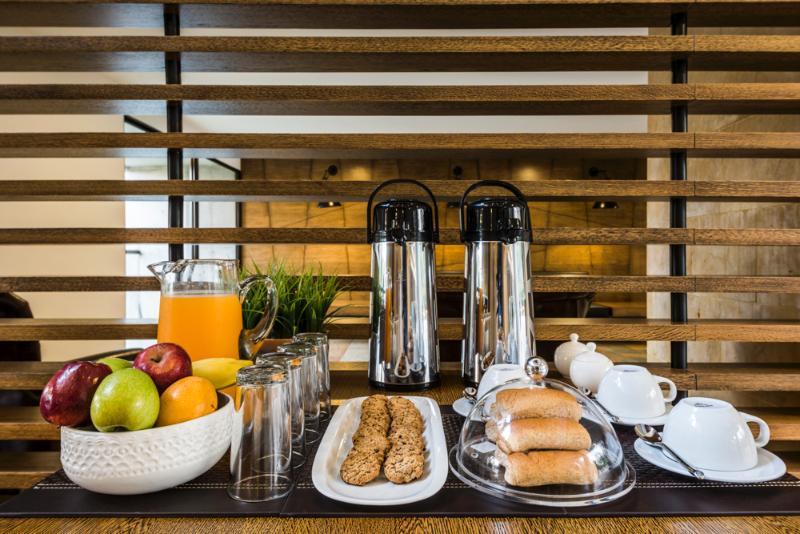 Travelers Rio Verde Living Suites Rionegro Extérieur photo